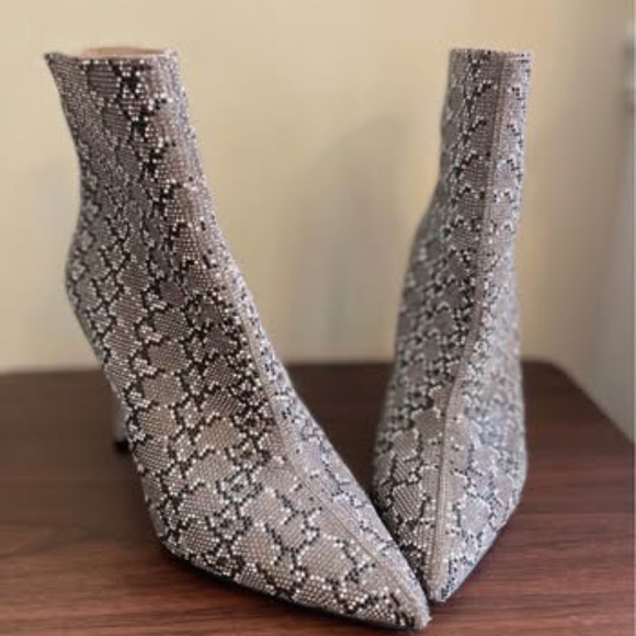Size 10M Steve Madden® Robyn-R Crystal Snake Dress Bootie - Picture 3 of 6